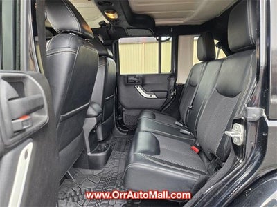 2015 Jeep Wrangler Unlimited 4WD 4dr Sahara