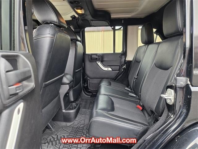 2015 Jeep Wrangler Unlimited 4WD 4dr Sahara