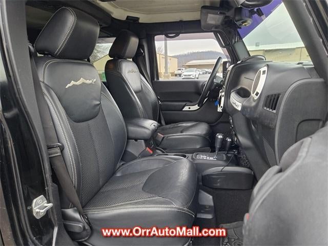2015 Jeep Wrangler Unlimited 4WD 4dr Sahara