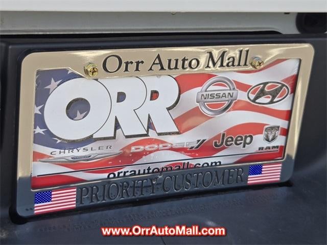 2023 RAM 1500 Classic SLT 4x2 Crew Cab 5'7" Box