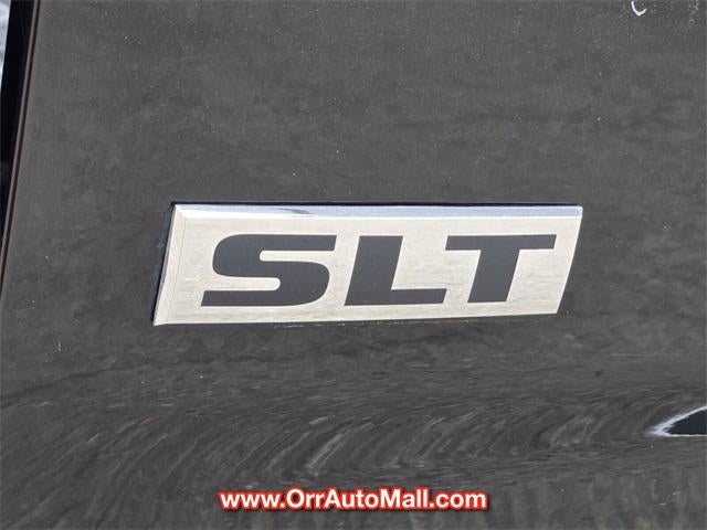 2023 RAM 1500 Classic SLT 4x4 Crew Cab 5'7" Box