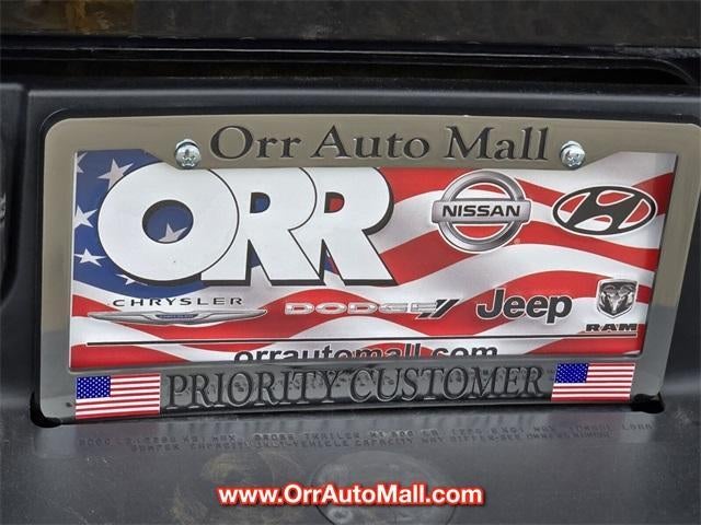 2023 RAM 1500 Classic SLT 4x4 Crew Cab 5'7" Box