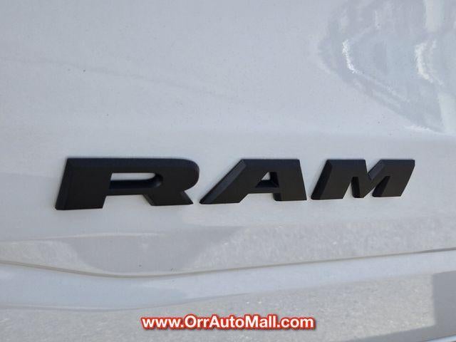 2025 RAM 1500 Big Horn 4x4 Crew Cab 5'7" Box