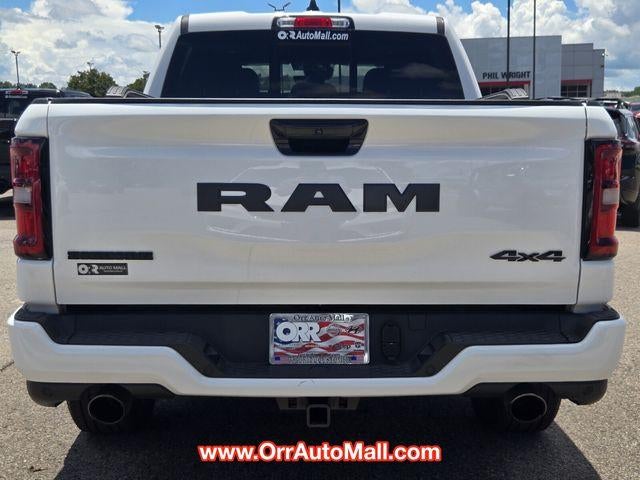 2026 RAM 1500 Big Horn 4x4 Crew Cab 5'7" Box