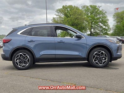 2026 Ford Escape Platinum AWD