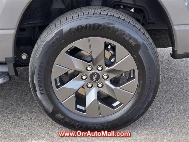 2023 Ford F-150 Lightning XLT 4WD SuperCrew 5.5' Box