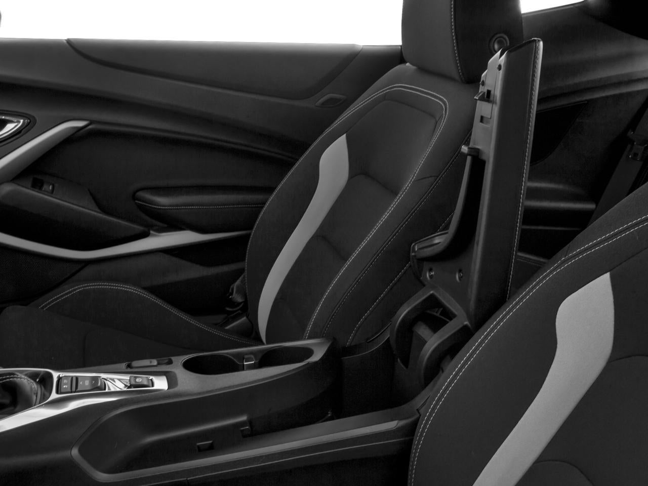 2016 Chevrolet Camaro 2dr Coupe 1LT