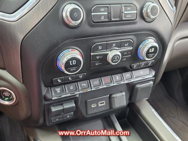 2023 GMC Sierra 3500HD Crew Cab Long Box 4-Wheel Drive Denali