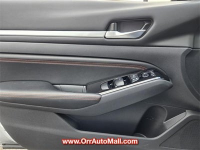 2023 Nissan Altima 2.5 SR Sedan