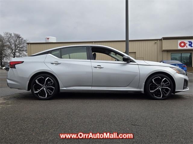 2023 Nissan Altima 2.5 SR Sedan