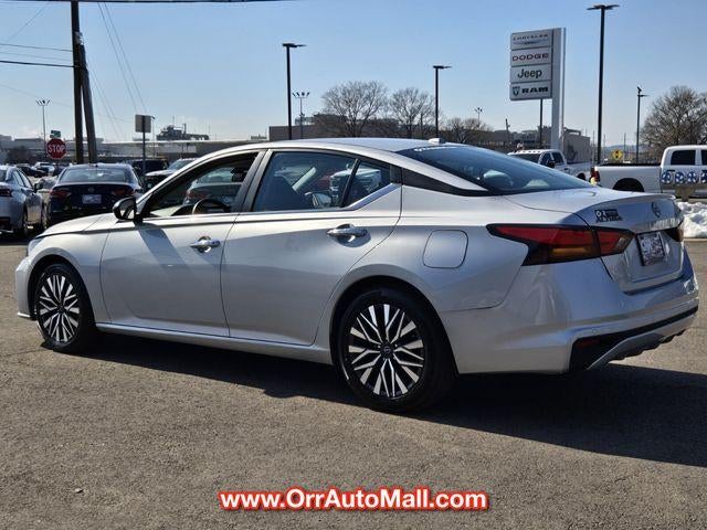 2024 Nissan Altima 2.5 SV Sedan