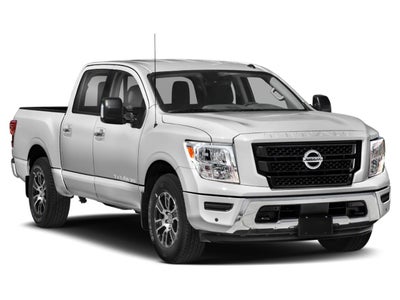 2022 Nissan Titan 4x4 Crew Cab SV