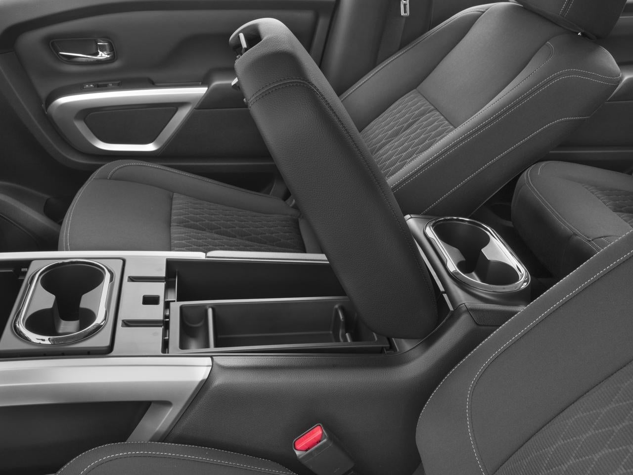 2017 Nissan Titan XD 4x2 Gas Crew Cab SV