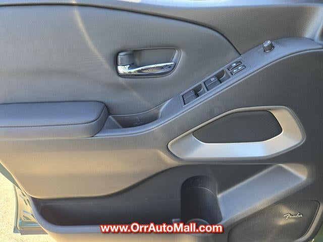 2024 Nissan Frontier Crew Cab 4x2 SL