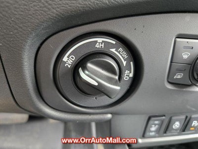 2024 Nissan Frontier Crew Cab 4x4 SV