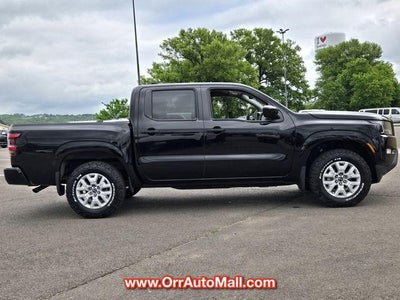 2024 Nissan Frontier Crew Cab 4x4 SV