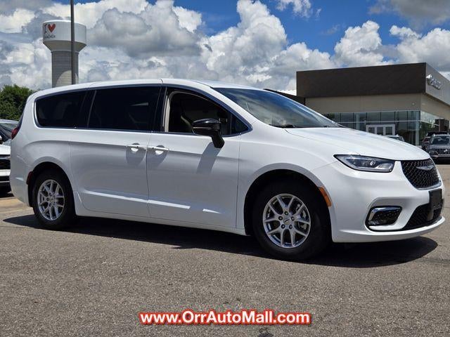 2024 Chrysler Pacifica Touring L FWD