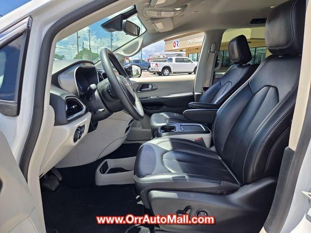 2024 Chrysler Pacifica Touring L FWD