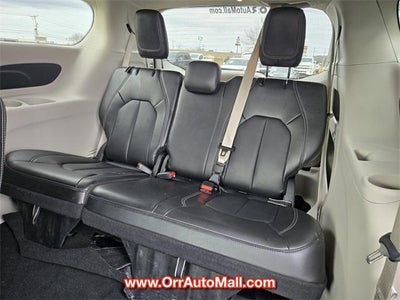 2024 Chrysler Pacifica Touring L FWD
