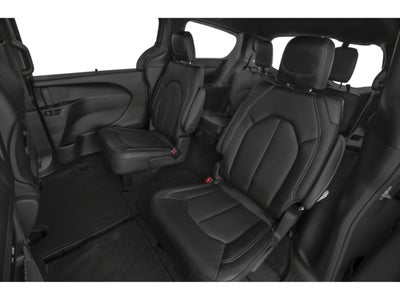 2025 Chrysler Pacifica Limited FWD