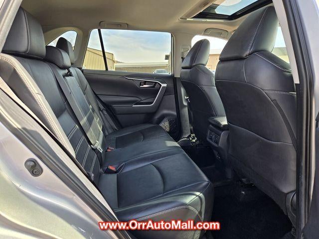 2020 Toyota RAV4 XLE Premium FWD (Natl)