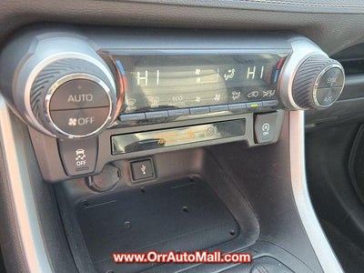 2020 Toyota RAV4 XLE Premium FWD (Natl)