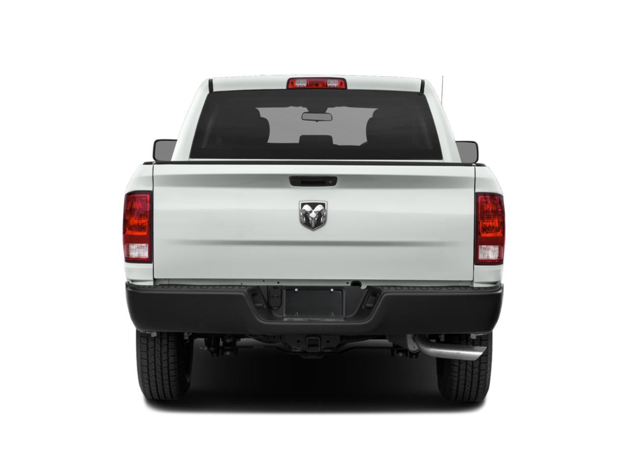 2018 RAM 1500 Express 4x4 Crew Cab 5'7" Box