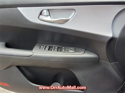 2024 Kia Forte LXS IVT