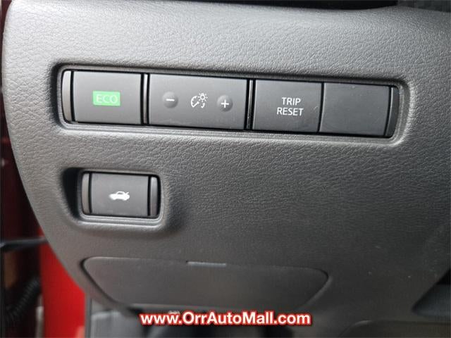 2024 Nissan Sentra SV CVT