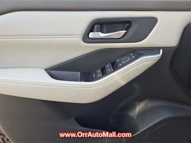 2024 Nissan Rogue AWD SL