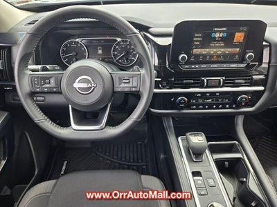 2025 Nissan Pathfinder SV 4WD