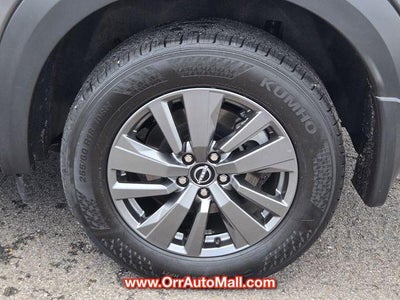 2025 Nissan Pathfinder SV 4WD