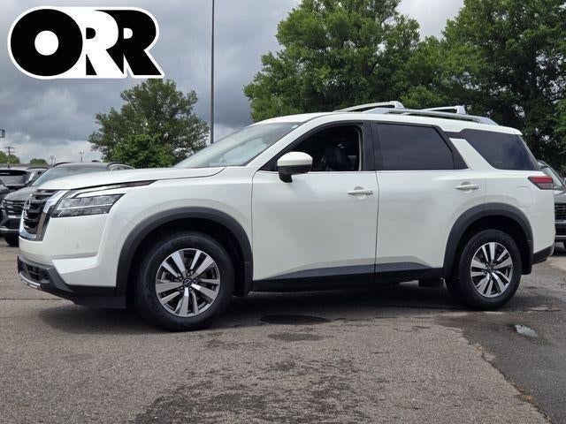 2023 Nissan Pathfinder SL 2WD
