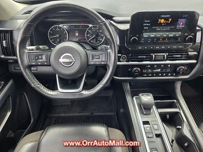 2023 Nissan Pathfinder SL 2WD