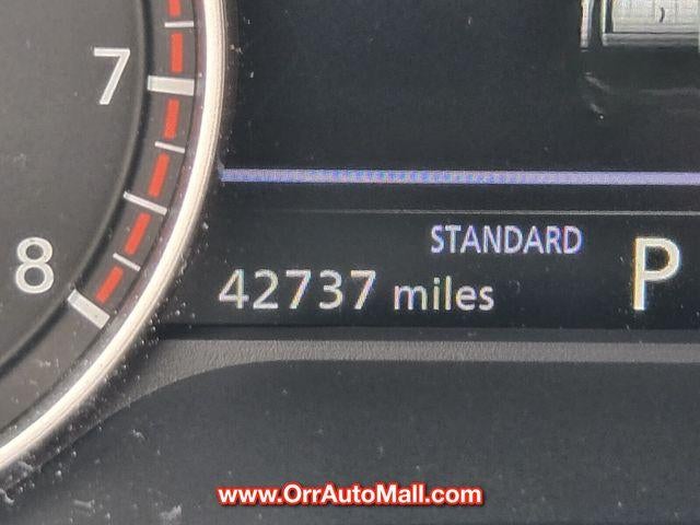 2023 Nissan Pathfinder SL 2WD