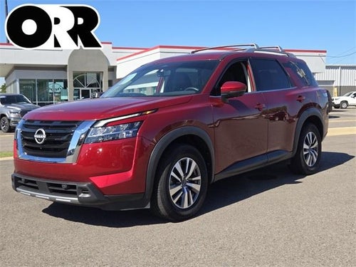2023 Nissan Pathfinder SL 4WD