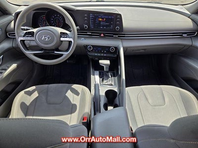 2021 Hyundai ELANTRA SEL IVT