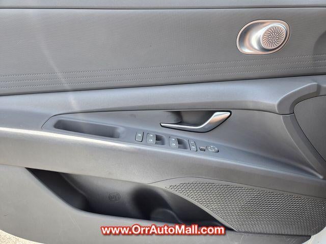 2021 Hyundai ELANTRA SEL IVT