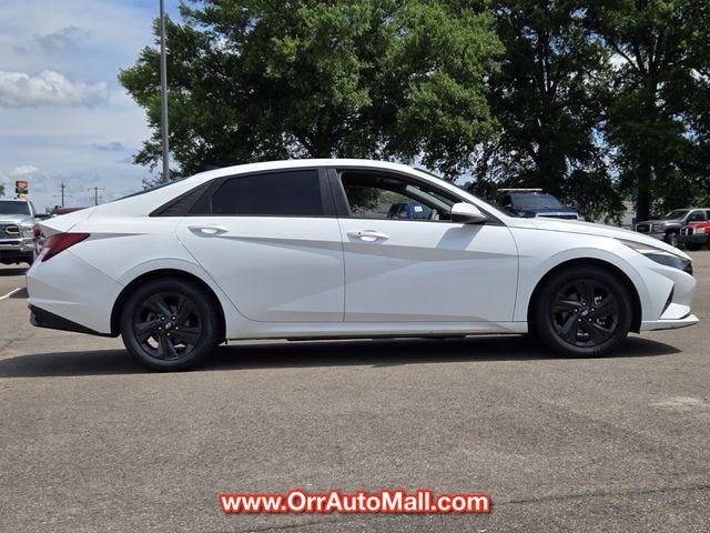 2021 Hyundai ELANTRA SEL IVT
