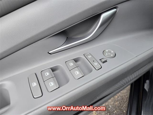 2023 Hyundai ELANTRA SEL IVT