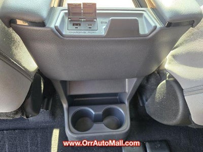 2023 Toyota Sienna LE FWD 8-Passenger (Natl)