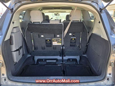 2023 Toyota Sienna LE FWD 8-Passenger (Natl)