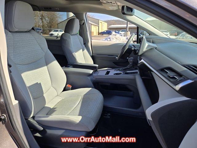 2023 Toyota Sienna LE FWD 8-Passenger (Natl)