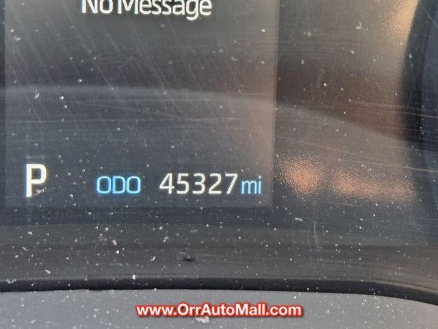 2023 Toyota Sienna LE FWD 8-Passenger (Natl)