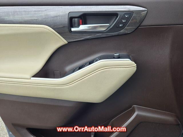 2022 Toyota Highlander Limited AWD (Natl)