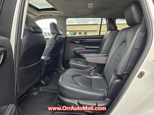 2022 Toyota Highlander XLE FWD (Natl)