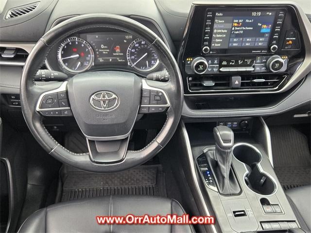 2022 Toyota Highlander XLE FWD (Natl)