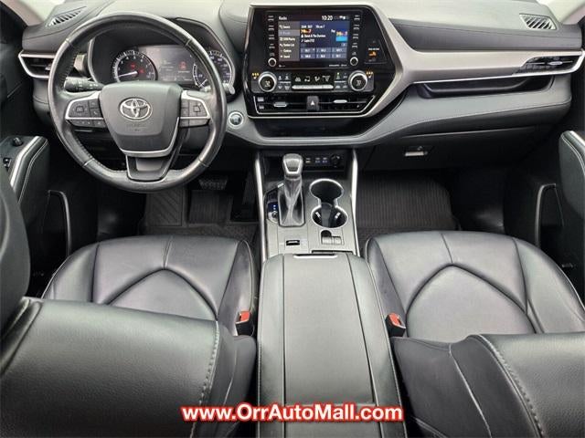2022 Toyota Highlander XLE FWD (Natl)