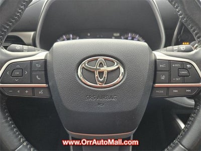 2022 Toyota Highlander XLE FWD (Natl)