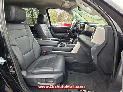 2024 Toyota Tundra 4WD 4WD SR5 CrewMax 5.5' Bed (SE)